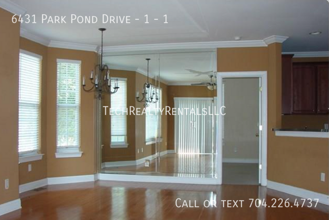 Building Photo - 6431 Park Pond Dr