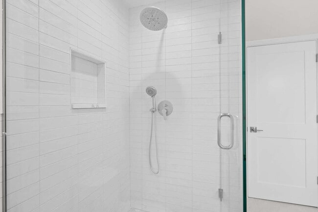 Building Photo - 4437 N Whipple St