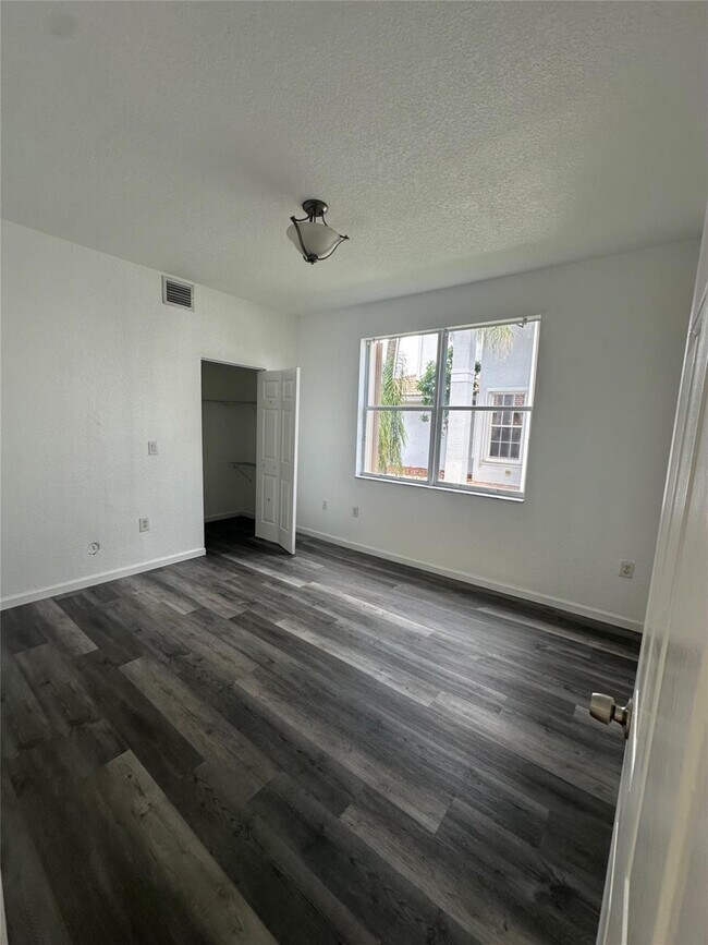 Building Photo - 13376 SW 47th St