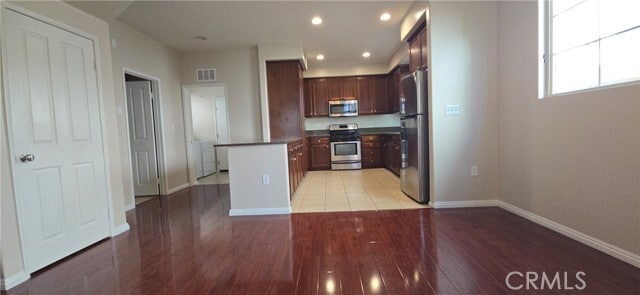 Building Photo - 425 Merced Ct