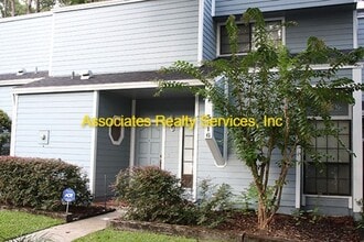 Building Photo - 5416 NW 9th Ln