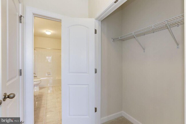 Building Photo - 13740 Endeavour Dr