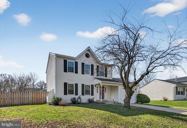 Building Photo - 8813 Francesca Dr