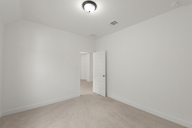 Building Photo - 406 Nocturne Rdg Dr