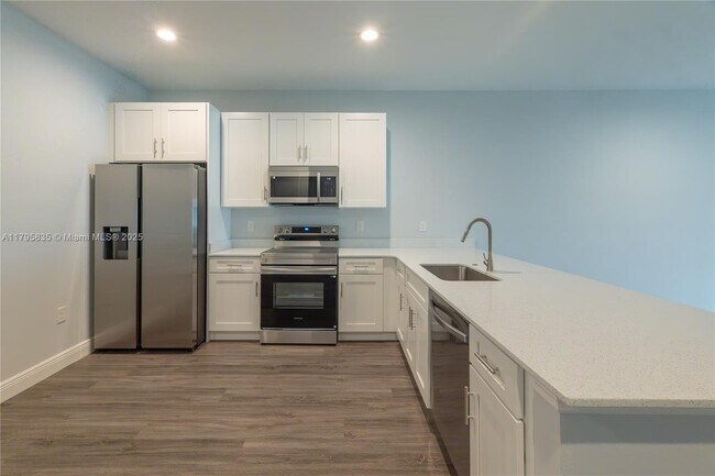 Building Photo - 8450 Dinnano St