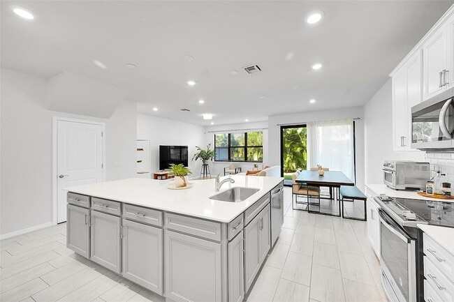 Building Photo - 8247 Cinch Way