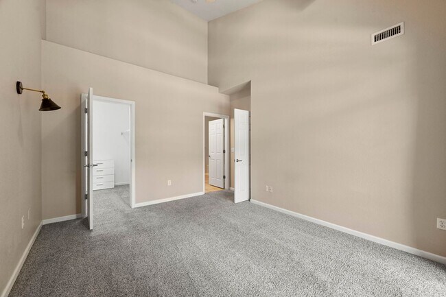 Building Photo - Spacious Top-Floor Condo in Las Casas at Broadmoor Bluffs | 2 Bed / 2 Bath + Garage, Very close t...
