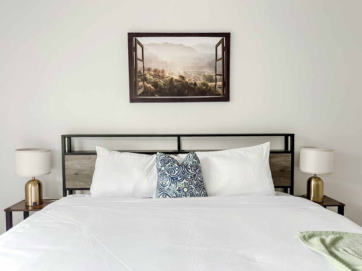 Building Photo - 1071 Clayton Ln