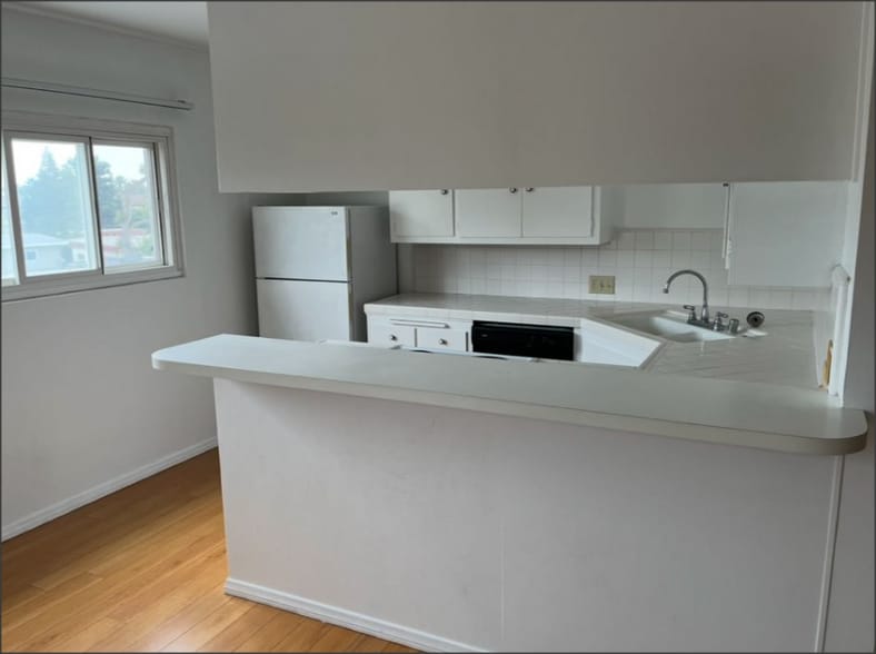 Building Photo - 8315 W Manchester Ave