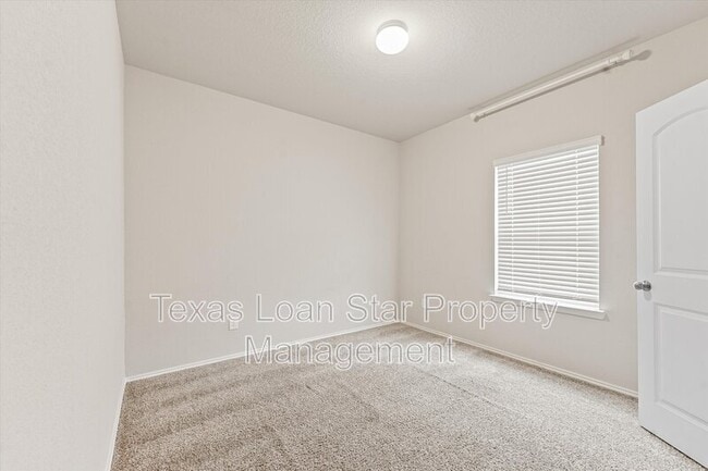 Building Photo - 21143 Waze Lewis Dr