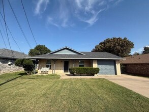Building Photo - 808 Keaton Rd