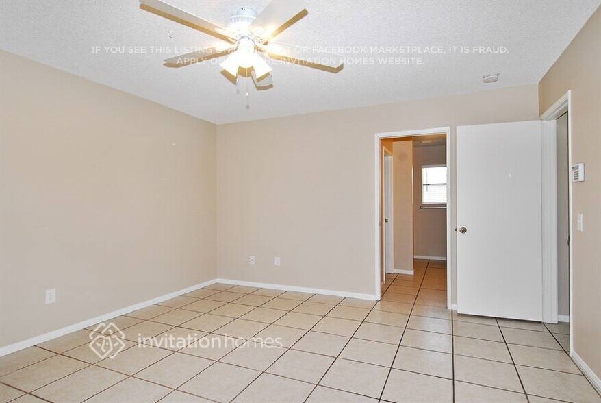 Building Photo - 13854 Robin Nest Ct