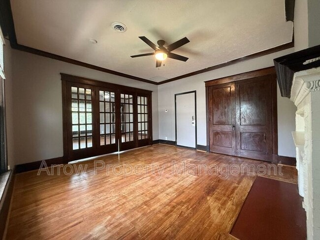 Building Photo - 4325 Sumner St