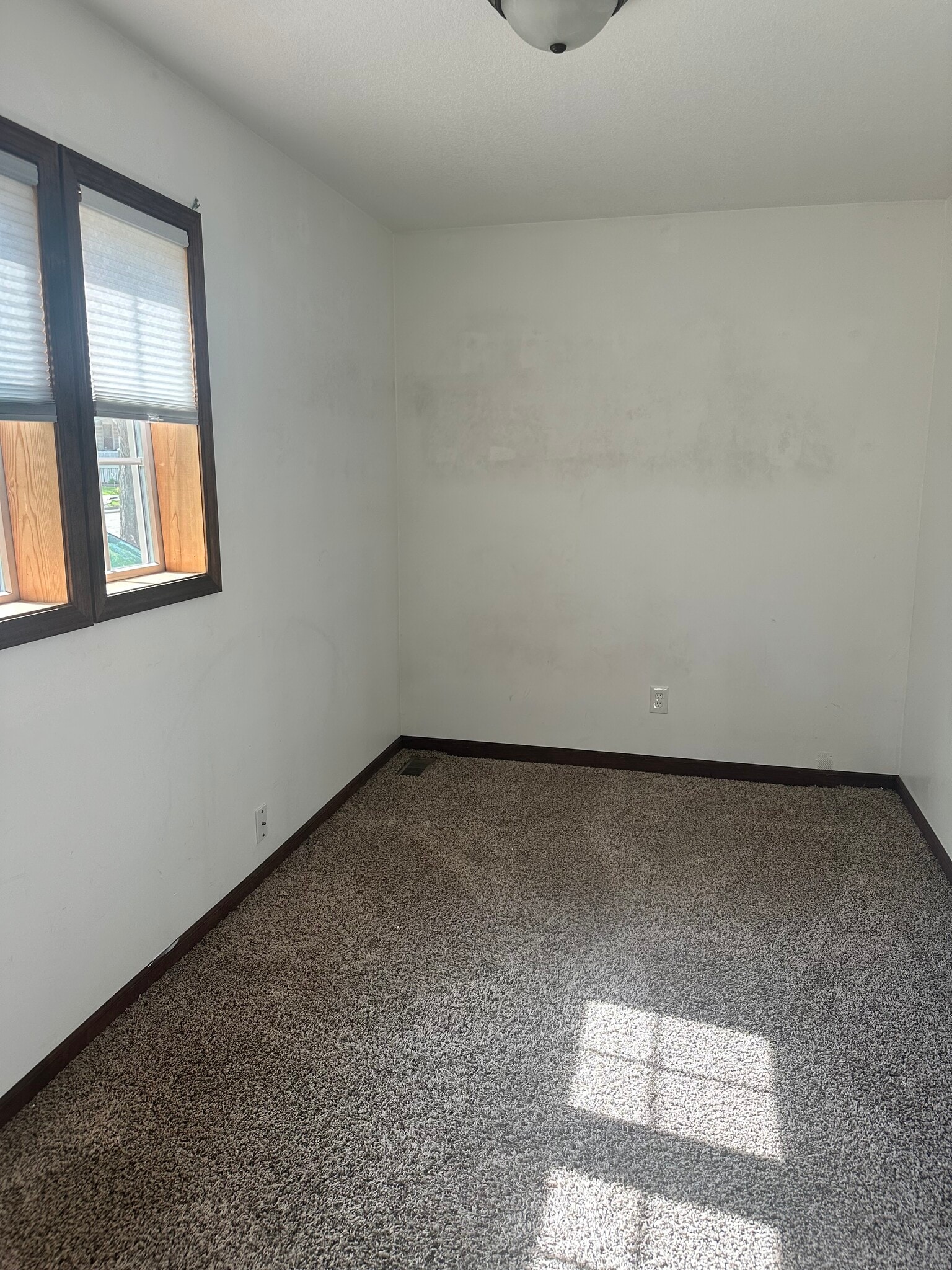 Building Photo - 607 S Wheeler St