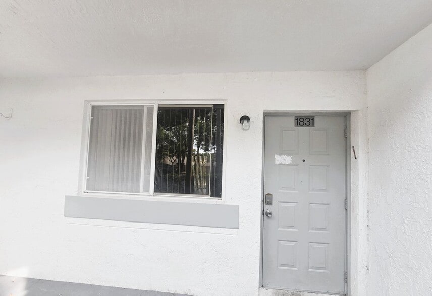 Building Photo - 1831 NW 94th Ave