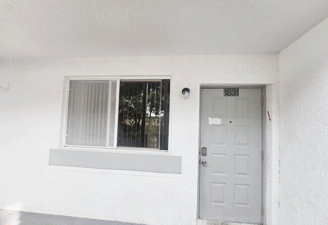 Building Photo - 1831 NW 94th Ave