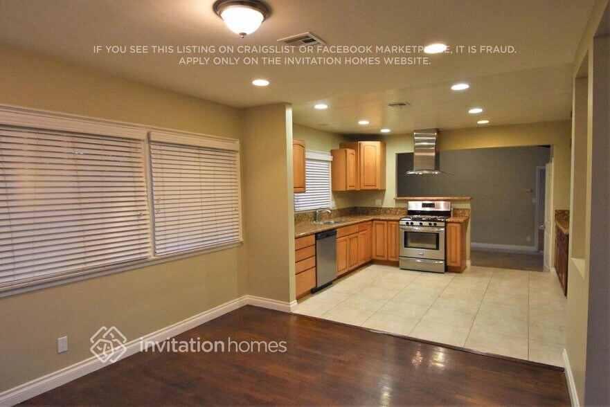 Building Photo - 7800 Radford Ave