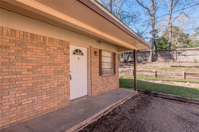 Building Photo - 760 Cline St