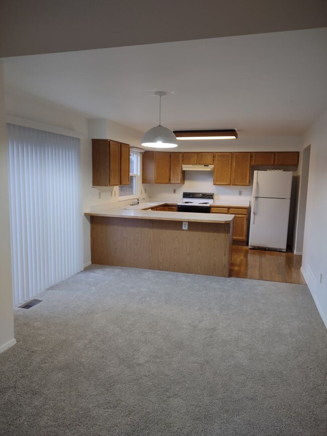 Building Photo - Woodmen and Austin Bluffs area home