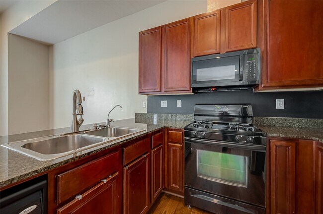 Building Photo - 1130 Patterson St