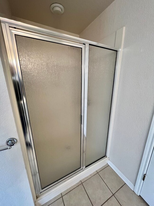 Building Photo - AVAILABLE NOW; APPLY AT OUR WEBSITE TODAY!!