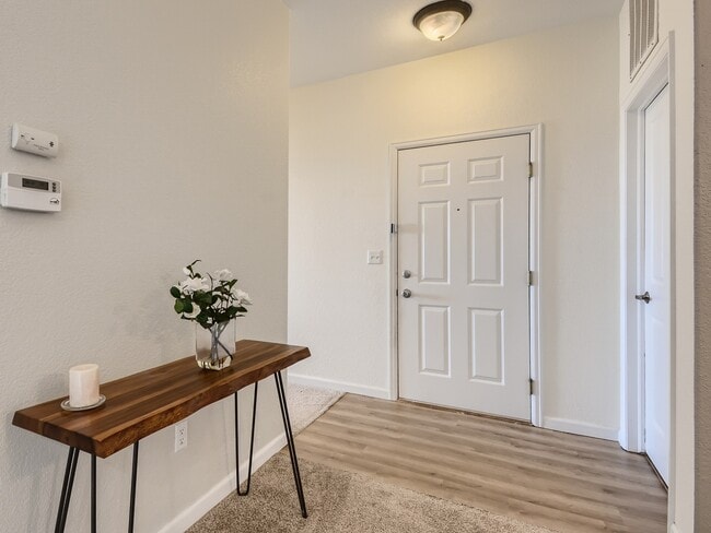 Building Photo - 9538 W San Juan Cir