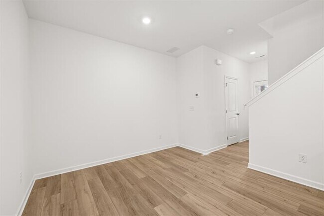 Building Photo - 101 Smithwood Dr