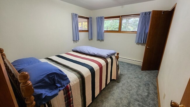 Building Photo - Charming 3-Bedroom Home on Spacious Land Just South of Ankeny - RENT SPECIAL