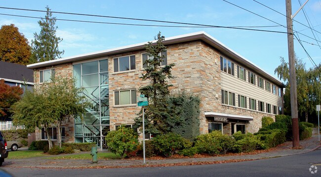 Primary Photo - Epperson Apartments