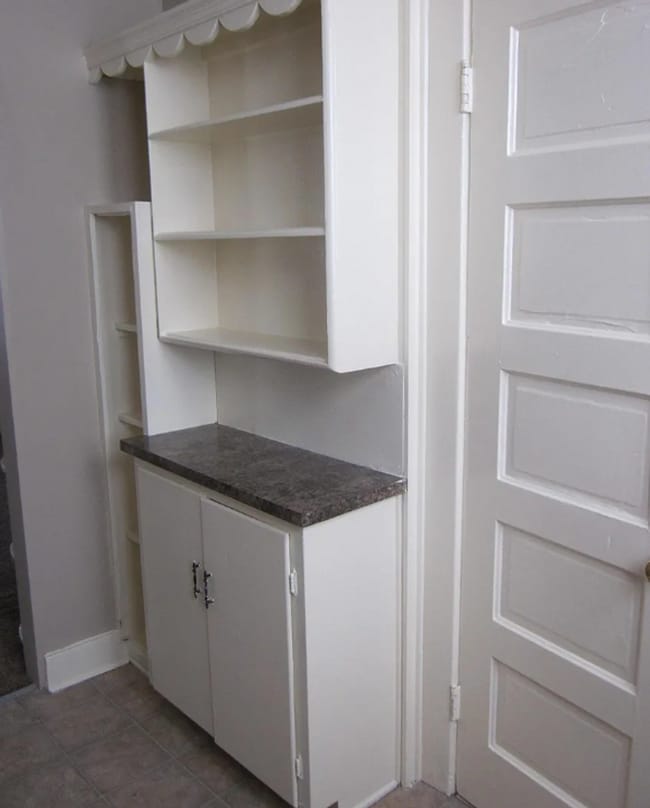 Building Photo - 801 Grace Ave