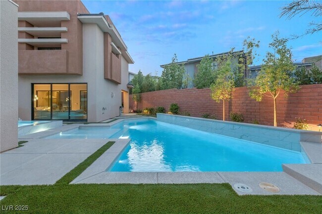 Building Photo - 19 Garden Rain Dr
