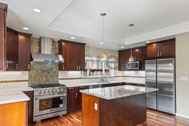 Building Photo - 1674 Noreen Dr