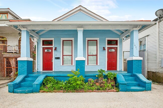 Primary Photo - Better Price AND Reduced Deposit! Renovate...