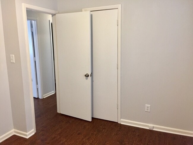 Building Photo - Charming 3 bed, 1 Bath in Shelbyville!