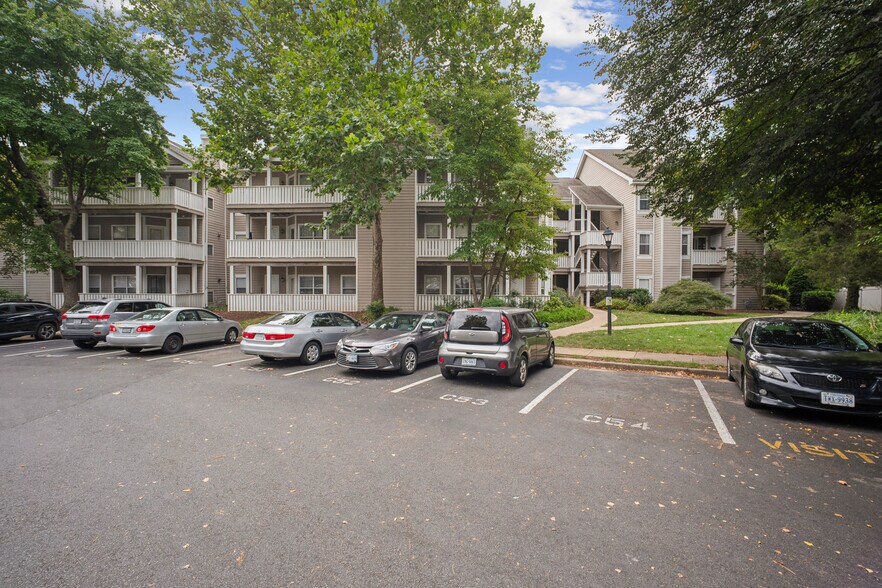 Building Photo - 14325 Climbing Rose Way