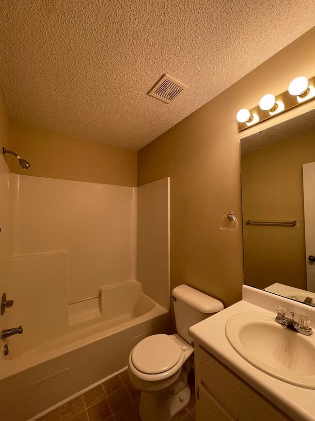 Building Photo - Foxhill Commons