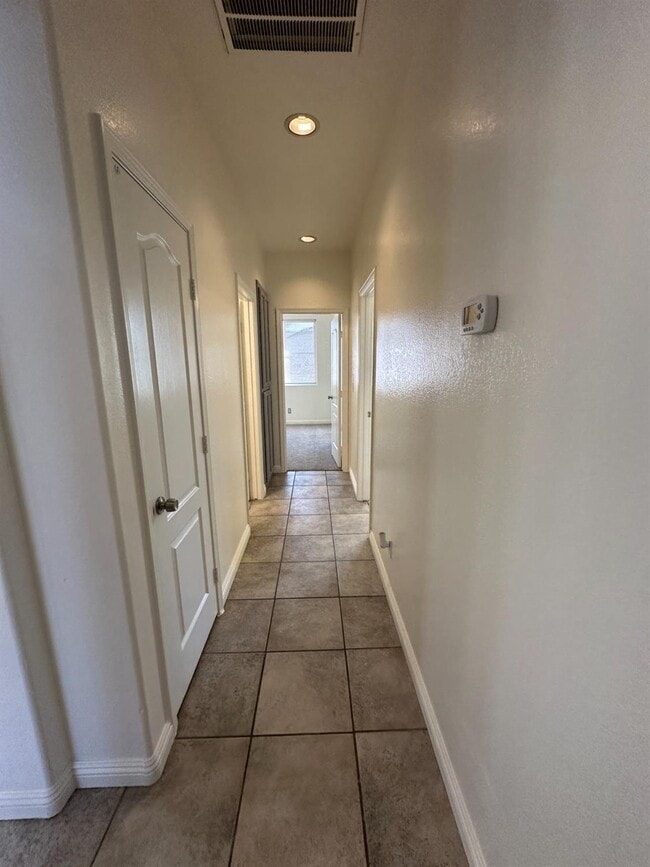 Building Photo - 7351 N Bain Ave