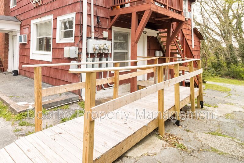 Building Photo - 12 Bellflower Cir