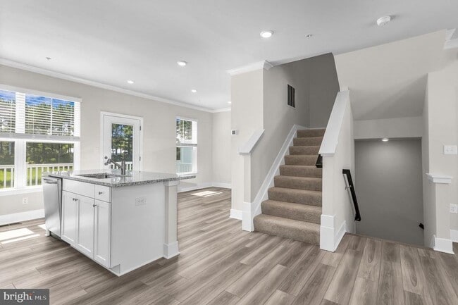 Building Photo - 2110 Winterberry Ln
