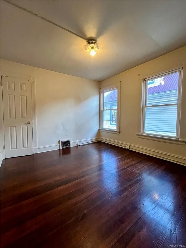 Building Photo - 70 Linden Ave