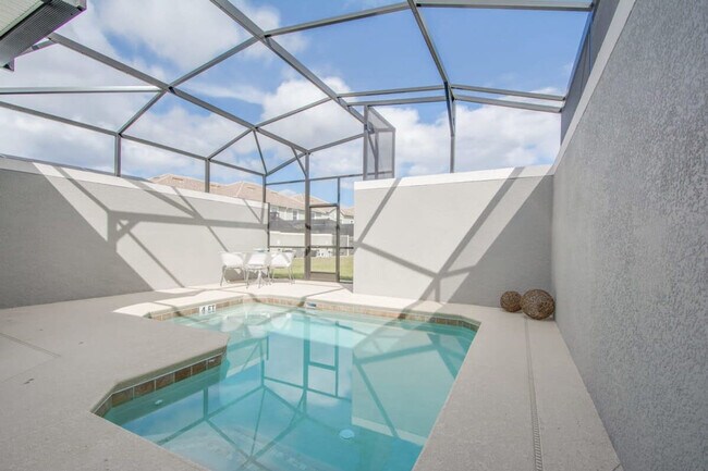 Building Photo - 3191 Pequod Pl