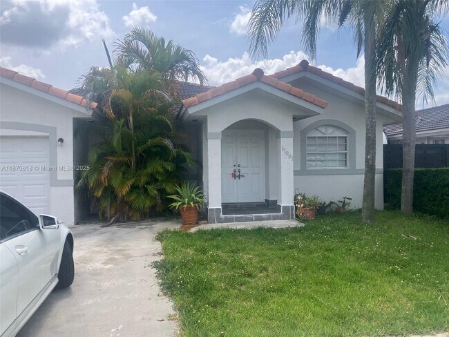 Building Photo - 17001 SW 146th Ct