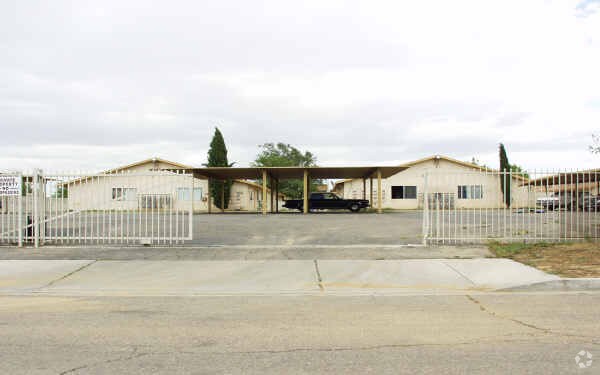 Building Photo - North Pointe