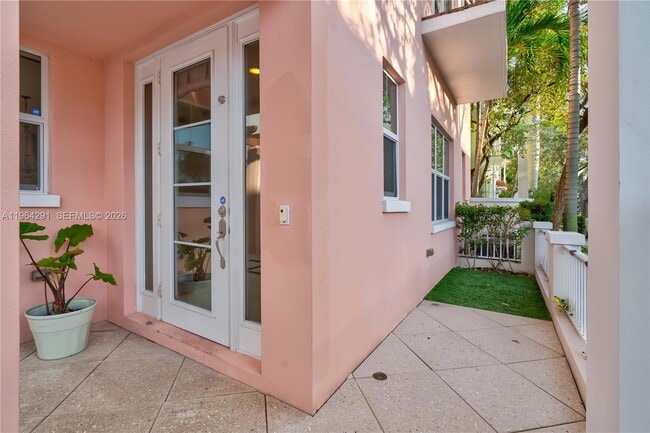 Building Photo - 912 NE 17th Way