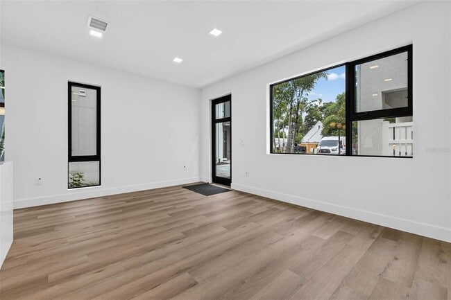 Building Photo - 3603 1st Ave N