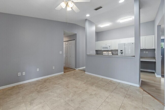 Building Photo - 21211 Harbour Vista Cir