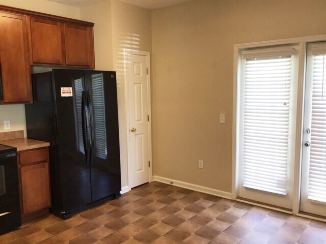 Building Photo - 25 Hartland Ct