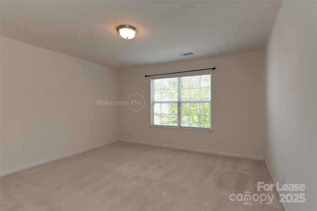 Building Photo - 9409 Pond Vista Court