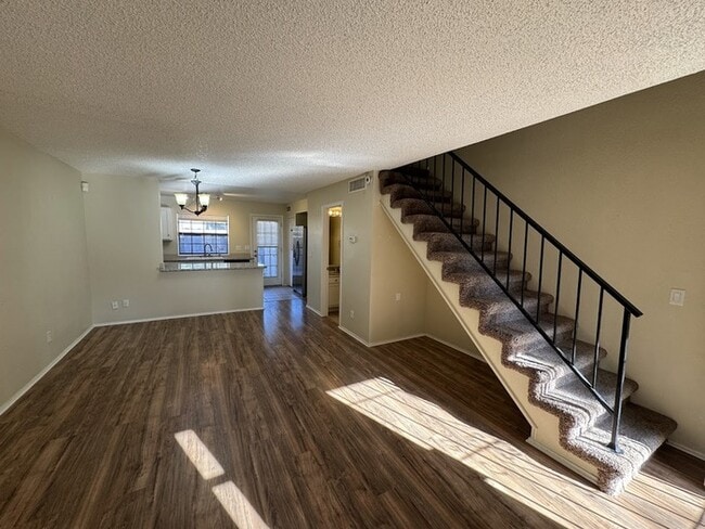 Building Photo - 2br Chandler condo in Daybreak