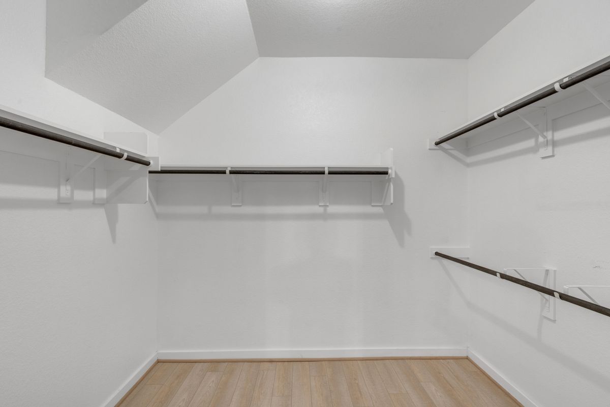 Building Photo - 17104 Crane Fly Dr